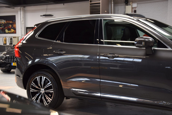 Volvo XC60 2.0 T6 Plug-in hybrid AWD Panoramadak|HUD|ACC|Dealer onderhouden|