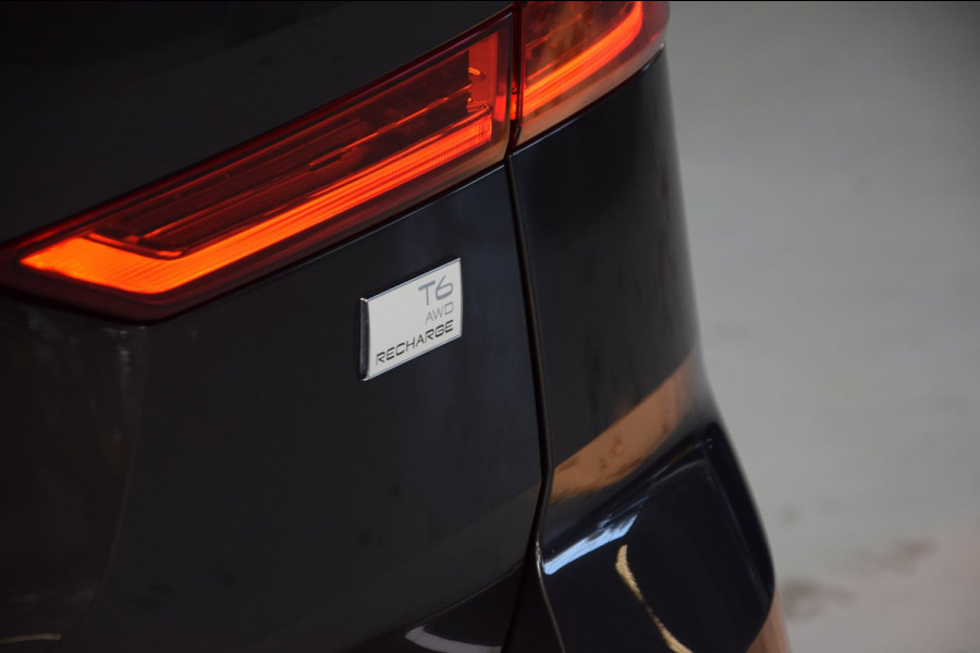 Volvo XC60 2.0 T6 Plug-in hybrid AWD Panoramadak|HUD|ACC|Dealer onderhouden|