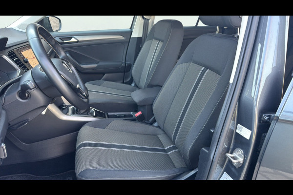 Volkswagen T-Roc 1.0 TSI Style Business ELEC. ACHTERKLEP CARPLAY CLIMAAT CONTROL E.C.C.