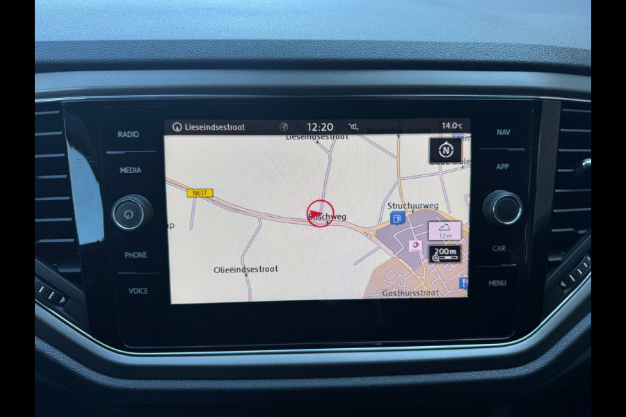 Volkswagen T-Roc 1.0 TSI Style Business ELEC. ACHTERKLEP CARPLAY CLIMAAT CONTROL E.C.C.