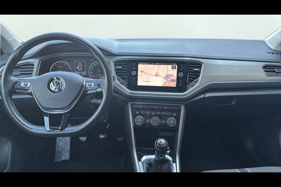 Volkswagen T-Roc 1.0 TSI Style Business ELEC. ACHTERKLEP CARPLAY CLIMAAT CONTROL E.C.C.