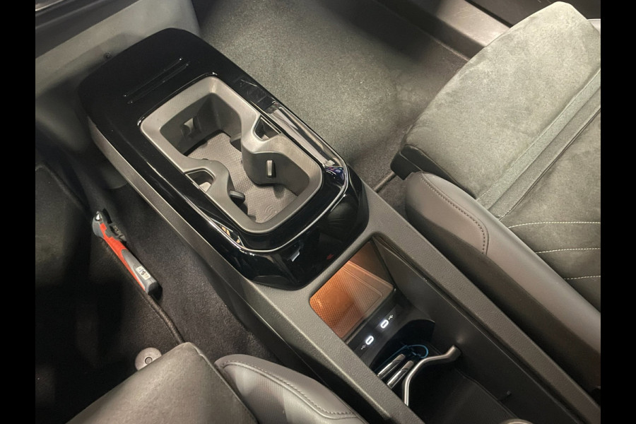 Volkswagen ID.4 Pro Business Advantage 77 kWh|93%SOH|TREKHAAK|MASSAGE|ELEK.STOELEN|ACC|CAMERA|CARPLAY|STOEL+STUURVERW|NL|NAP|1EIG|