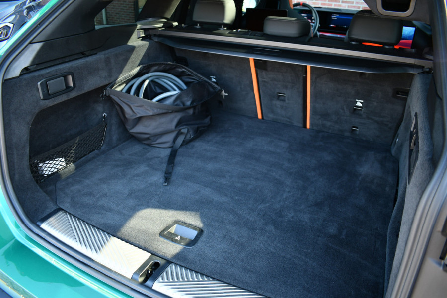 BMW 5 Serie Touring M5 Pano M-Driver Co-Pilot Carbon Alc-hemel B&W Alarm4