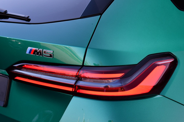 BMW 5 Serie Touring M5 Pano M-Driver Co-Pilot Carbon Alc-hemel B&W Alarm4