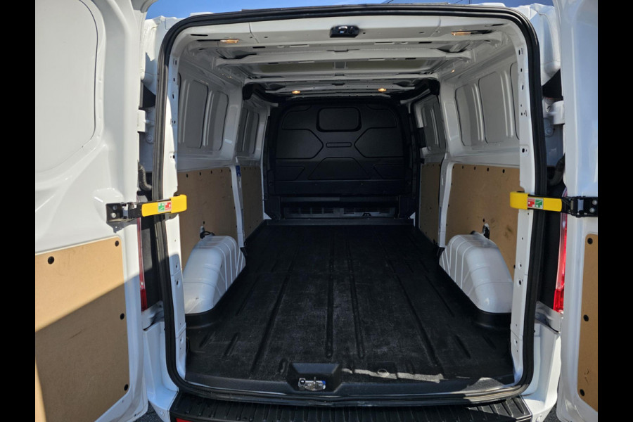 Ford Transit Custom 300 2.0 TDCI L2H1 Limited Automaat | 16.000 KM! | Camera | PDC | Lane assist | Apple carplay/Android auto | Keurige auto!