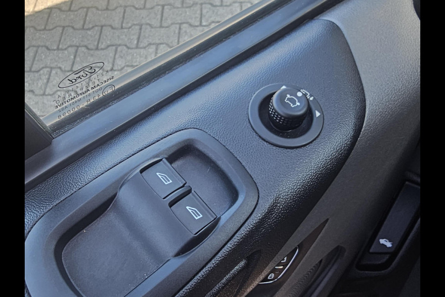 Ford Transit Custom 300 2.0 TDCI L2H1 Limited Automaat | 16.000 KM! | Camera | PDC | Lane assist | Apple carplay/Android auto | Keurige auto!