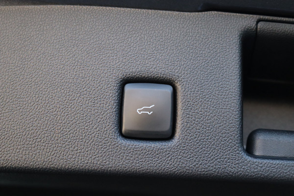 Ford Kuga 1.5 EcoB. 150PK ST-Line X Winter-pack/Elektr.-klep/Adapt.-cruise/Keyfree/360-camera