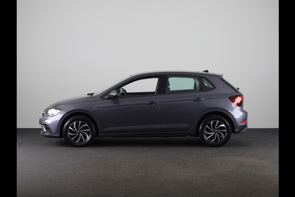 Volkswagen Polo 1.0 TSI Life 95PK | Navigatie via app | parkeersensoren | lm velgen