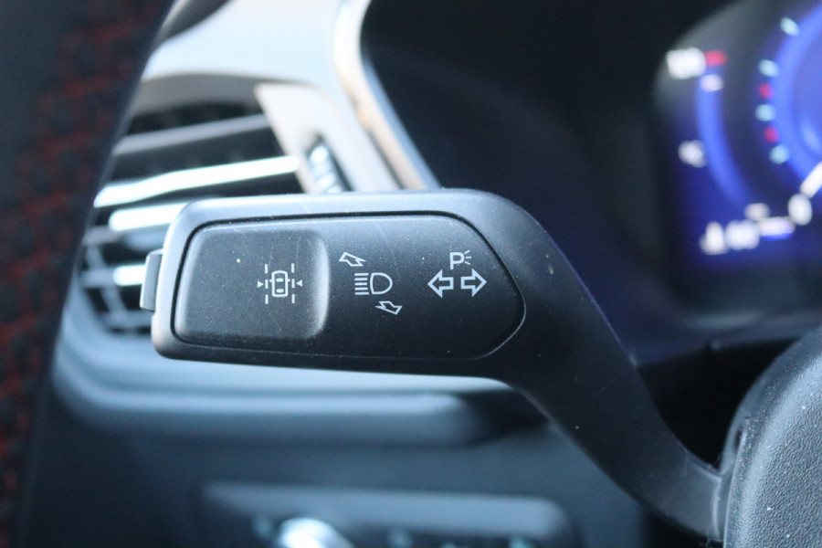 Ford Kuga 1.5 EcoB. 150PK ST-Line Winter-pack/Keyfree/Camera/Parkeerhulp