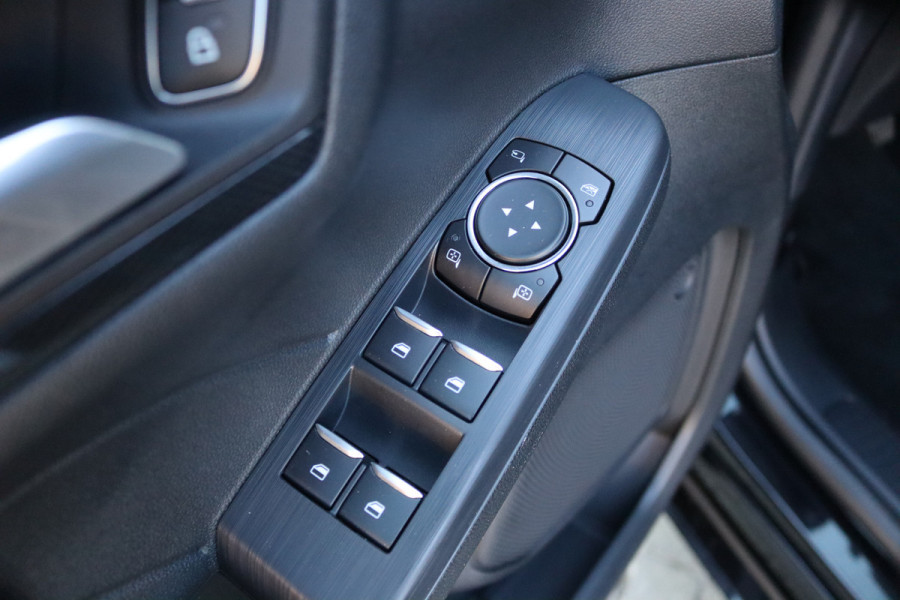 Ford Kuga 1.5 EcoB. 150PK ST-Line Winter-pack/Keyfree/Camera/Parkeerhulp