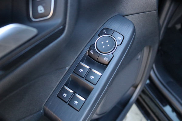 Ford Kuga 1.5 EcoB. 150PK ST-Line Winter-pack/Keyfree/Camera/Parkeerhulp