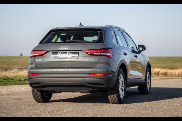 Audi Q3 45 TFSI e edition AUTOMAAT / PLUG IN HYBRID / STOELVERWARMING / LEER / VIRTUAL COCKPIT / CRUISE CONTROLE / DEALER ONDERHOUDEN