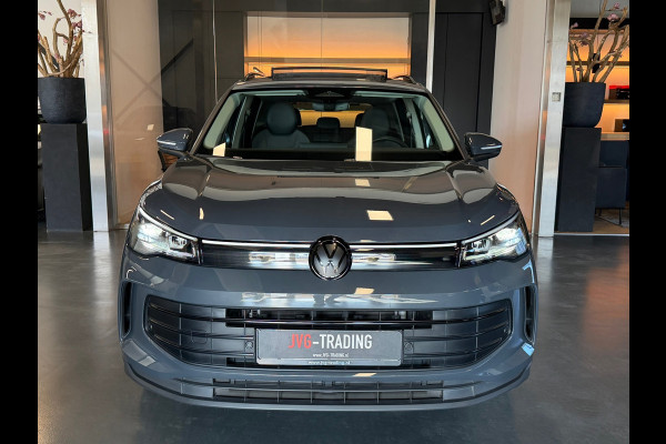 Volkswagen Tiguan 1.5 eTSI Black style Panorama Camera Keyless