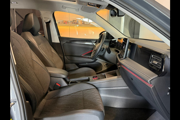 Volkswagen Tiguan 1.5 eTSI Black style Panorama Camera Keyless