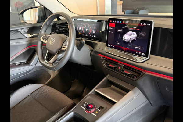 Volkswagen Tiguan 1.5 eTSI Black style Panorama Camera Keyless