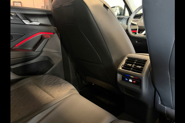 Volkswagen Tiguan 1.5 eTSI Black style Panorama Camera Keyless