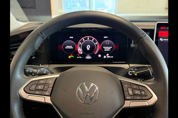 Volkswagen Tiguan 1.5 eTSI Black style Panorama Camera Keyless