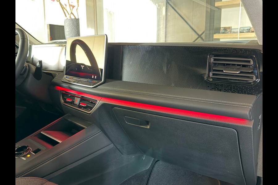 Volkswagen Tiguan 1.5 eTSI Black style Panorama Camera Keyless