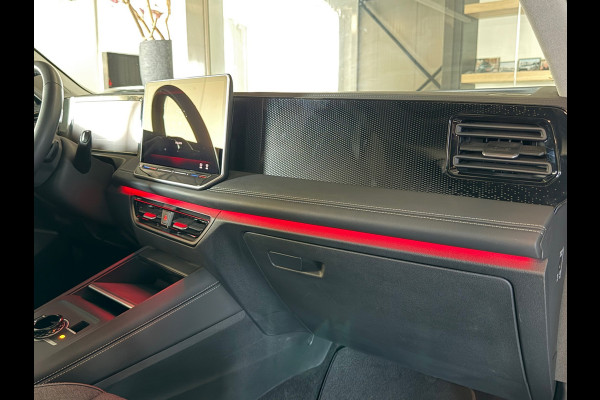 Volkswagen Tiguan 1.5 eTSI Black style Panorama Camera Keyless