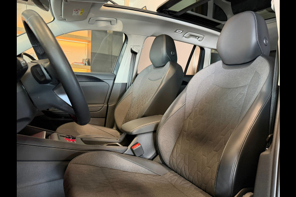 Volkswagen Tiguan 1.5 eTSI Black style Panorama Camera Keyless