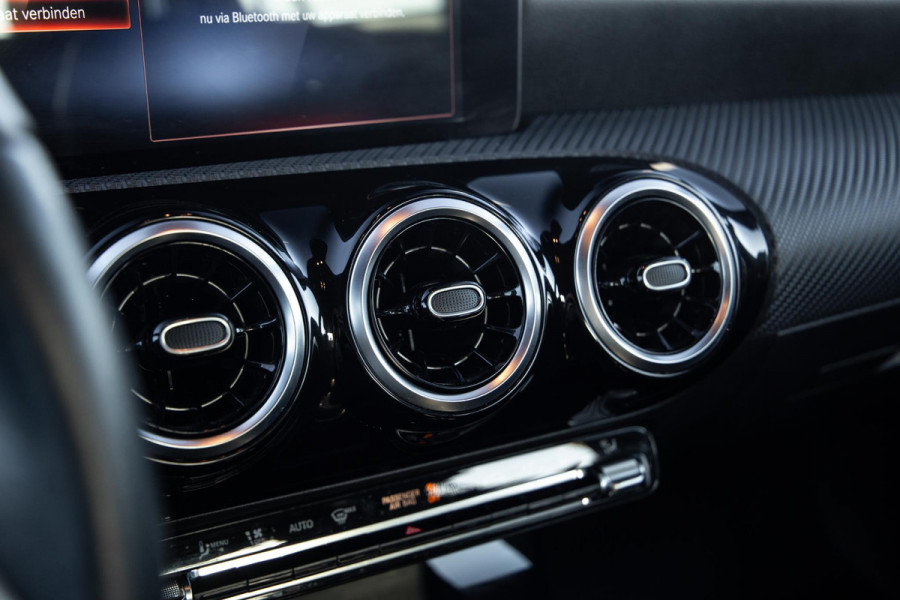 Mercedes-Benz A-Klasse 250 e Business Line PANORAMA DAK / WIDESCREEN / 360 CAMERA / CARPLAY