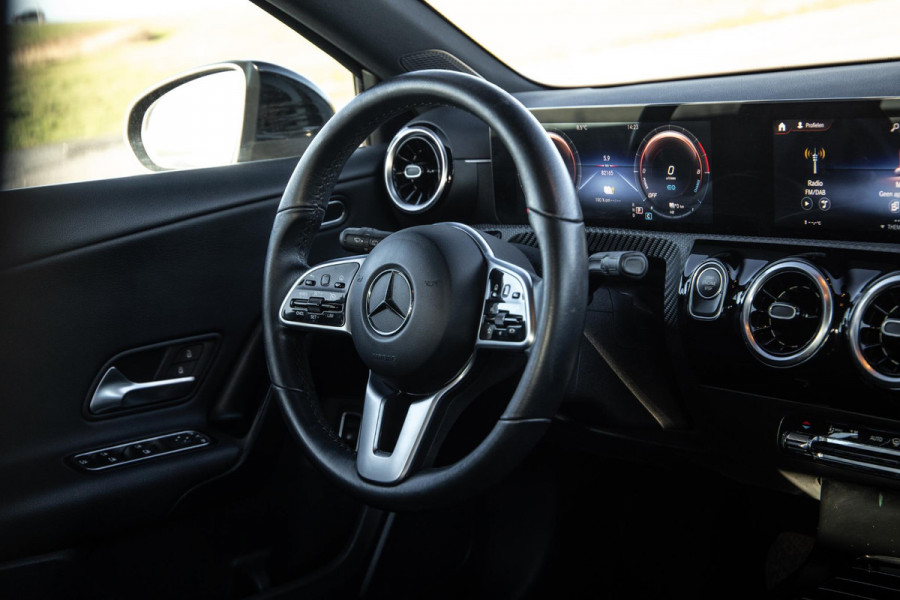 Mercedes-Benz A-Klasse 250 e Business Line PANORAMA DAK / WIDESCREEN / 360 CAMERA / CARPLAY