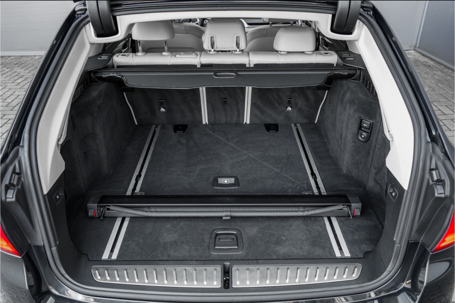 BMW 5 Serie Touring 540i xDrive High Ex M-Sport Speciale Kleur Stoelvent H/K 360° 20"