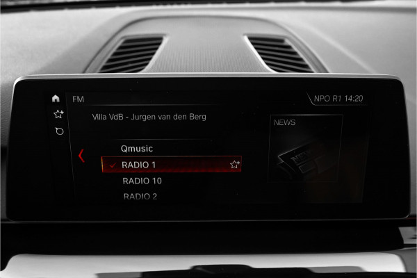 BMW 5 Serie Touring 540i xDrive High Ex M-Sport Speciale Kleur Stoelvent H/K 360° 20"