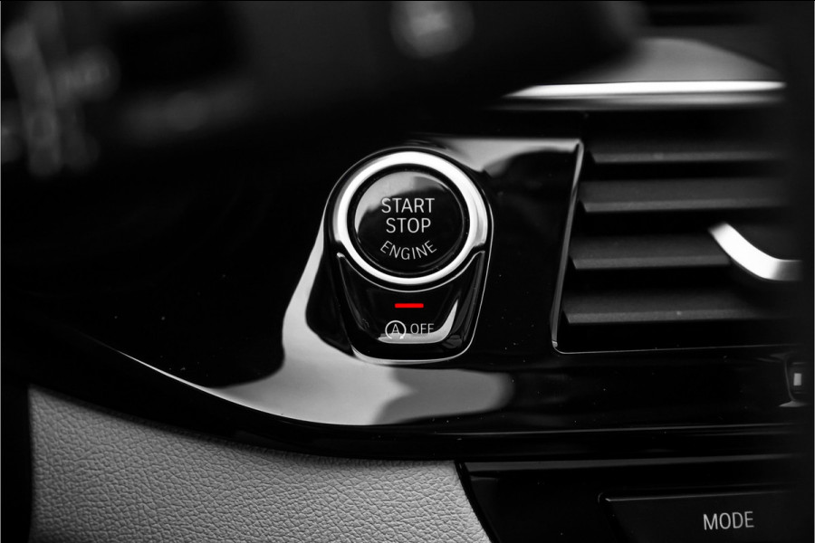 BMW 5 Serie Touring 540i xDrive High Ex M-Sport Speciale Kleur Stoelvent H/K 360° 20"