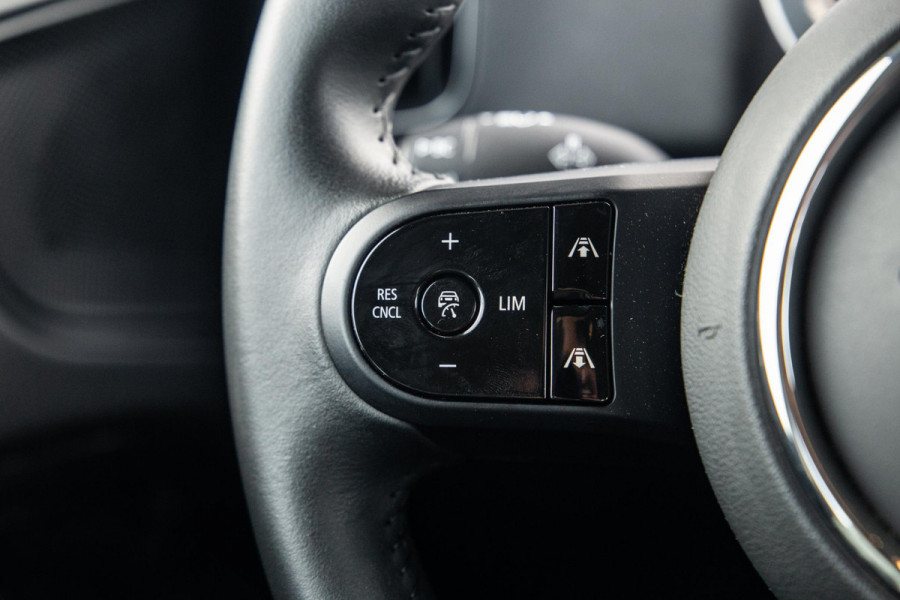 MINI Countryman 1.5 Cooper S E ALL4 Essential CAMERA / NAVI / CARPLAY / AIRCO / ZWART / STOELVERWARMING