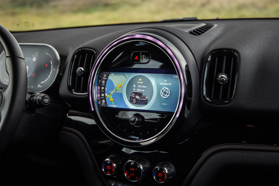 MINI Countryman 1.5 Cooper S E ALL4 Essential CAMERA / NAVI / CARPLAY / AIRCO / ZWART / STOELVERWARMING