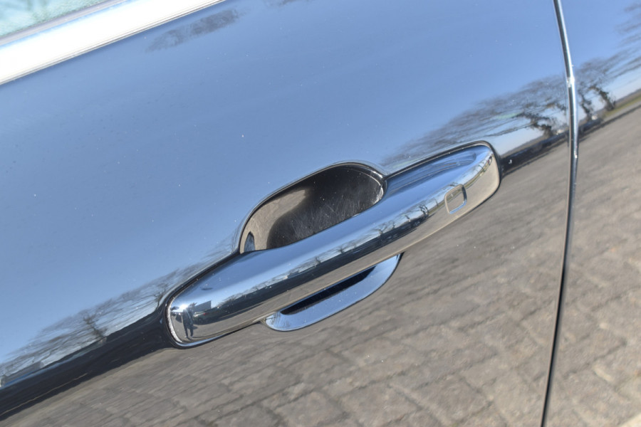 Volvo XC60 T8 AWD 390PK Plug-in Hybrid Inscription | Trekhaak | Panodak | Stoel-Stuur verwarming | ACC | All season |