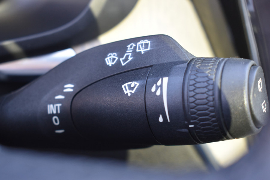 Volvo XC60 T8 AWD 390PK Plug-in Hybrid Inscription | Trekhaak | Panodak | Stoel-Stuur verwarming | ACC | All season |