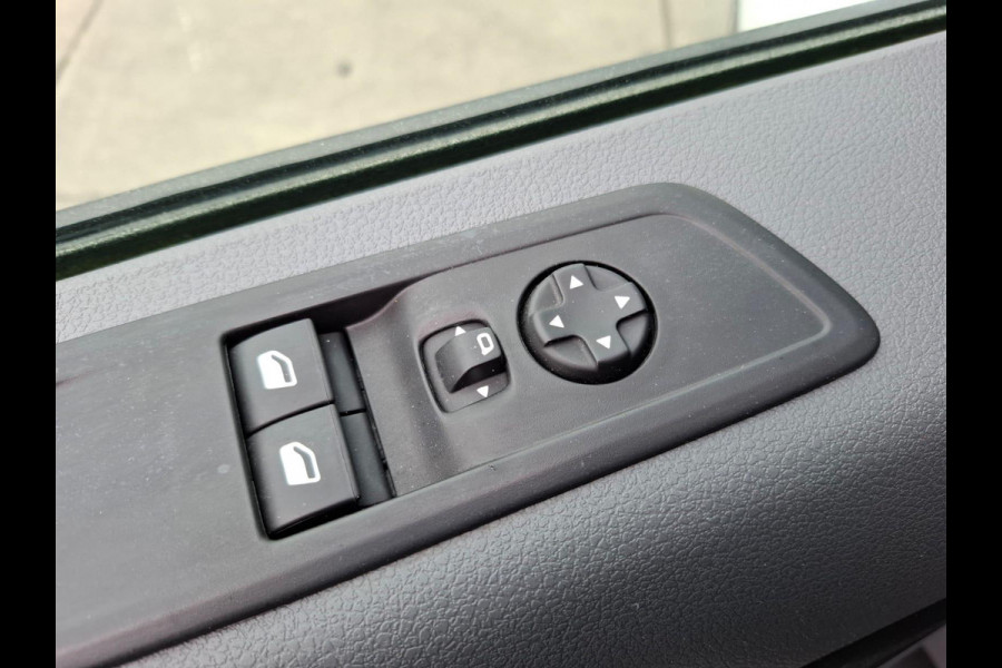 Peugeot Expert 231L 2.0 BlueHDI 180 Premium AUTOMAAT / AIRCO / CRUISE CONTROLE / TREKHAAK / L3H1