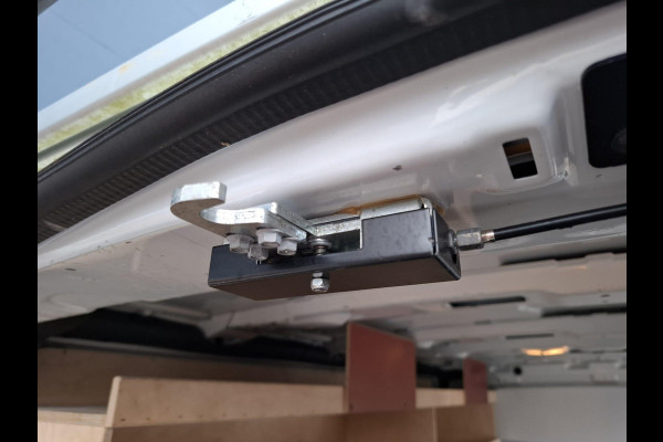 Renault Trafic 2.0 dCi 145 T27 L1H1 Comfort AUTOMAAT / IMPERIAL / NAVI / KASTEN INRICHTING / TREKHAAK