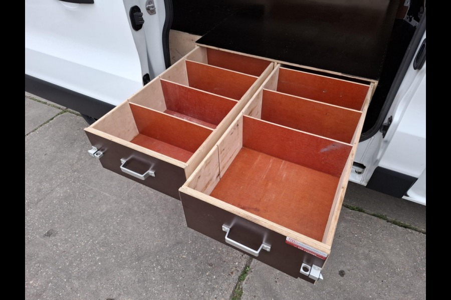 Renault Trafic 2.0 dCi 145 T27 L1H1 Comfort AUTOMAAT / IMPERIAL / NAVI / KASTEN INRICHTING / TREKHAAK