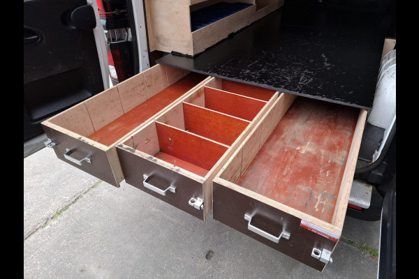 Renault Trafic 2.0 dCi 145 T27 L1H1 Comfort AUTOMAAT / IMPERIAL / NAVI / KASTEN INRICHTING / TREKHAAK