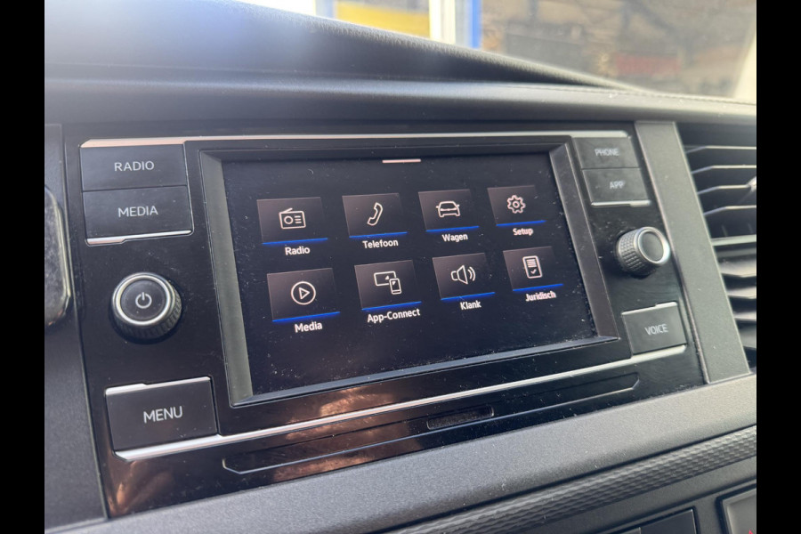 Volkswagen Transporter 2.0 TDI L2H1 30 Comfortline AIRCO / CRUISE CONTROLE / NAVI / CARPLAY / VERLAAGD