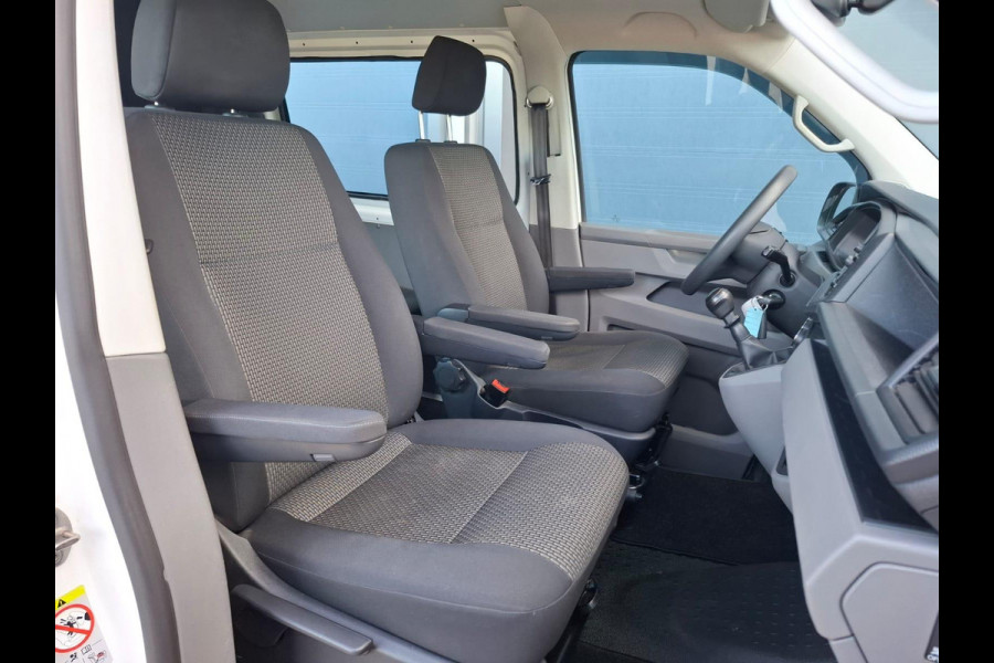 Volkswagen Transporter 2.0 TDI L2H1 30 DC VERLAAGD / SPOILERS IN KLEUR / AIRCO / CRUISE /  DUBBEL CABINE