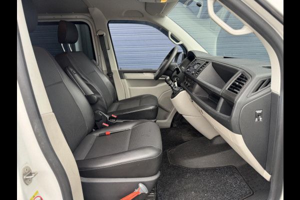Volkswagen Transporter 2.0 TDI L2H1 Trendline DUBBEL CABINE / AIRCO / LEER / VERLAAGD / SPOILERS