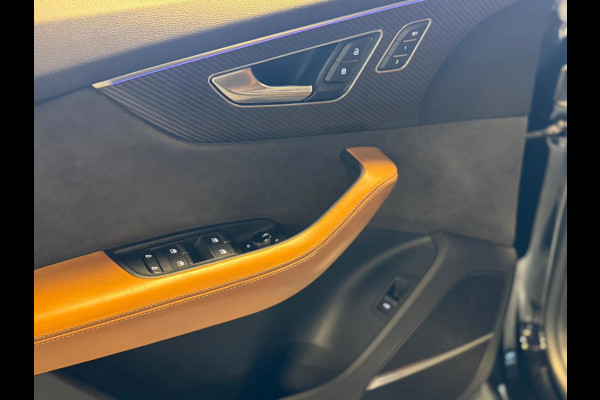 Audi Q8 4.0 TFSI RSQ8 quattro / Keramisch / Softclose / HUD / Stuurverwarming / B&O / Memory