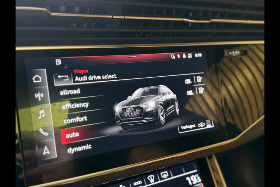 Audi Q8 4.0 TFSI RSQ8 quattro / Keramisch / Softclose / HUD / Stuurverwarming / B&O / Memory