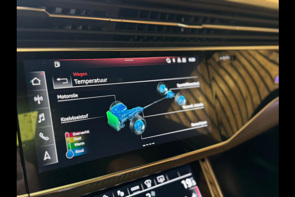 Audi Q8 4.0 TFSI RSQ8 quattro / Keramisch / Softclose / HUD / Stuurverwarming / B&O / Memory