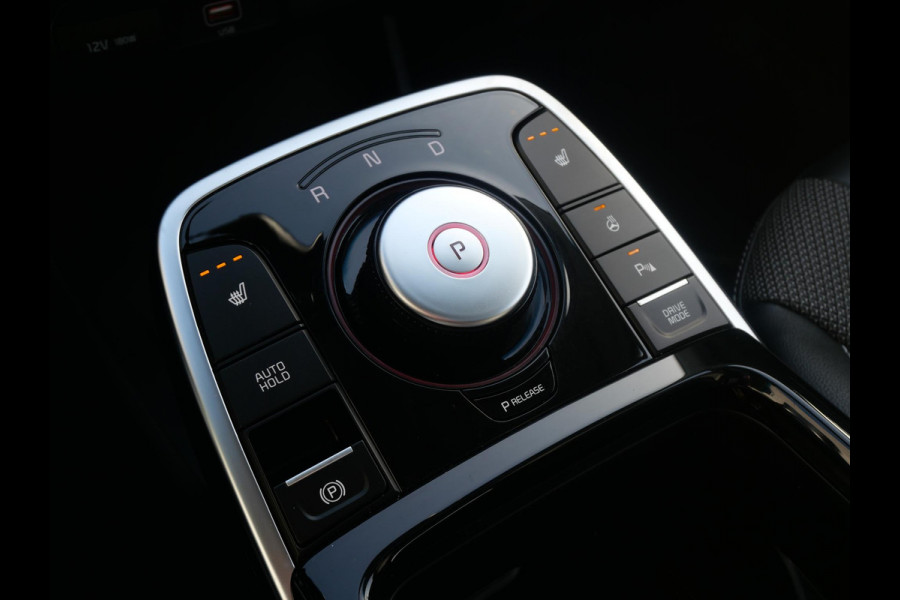 Kia e-Niro DynamicPlusLine 64 kWh | Schuif/kantel dak | Adaptief | Stoel/stuurverwarming | Navi | Camera |