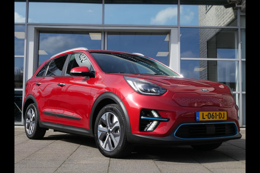 Kia e-Niro DynamicPlusLine 64 kWh | Schuif/kantel dak | Adaptief | Stoel/stuurverwarming | Navi | Camera |
