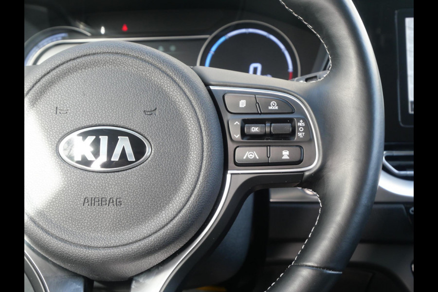 Kia e-Niro DynamicPlusLine 64 kWh | Schuif/kantel dak | Adaptief | Stoel/stuurverwarming | Navi | Camera |