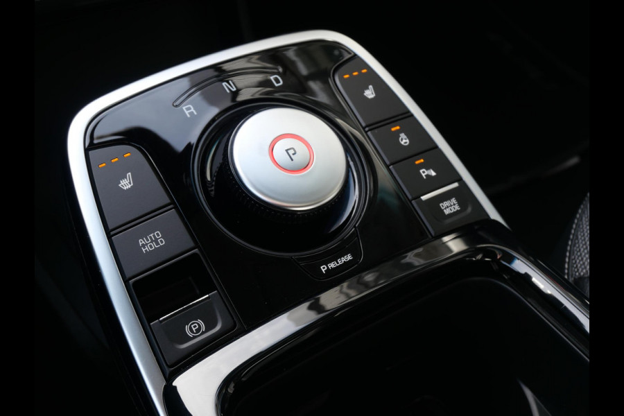 Kia e-Niro DynamicPlusLine 64 kWh | Schuif/kantel dak | Adaptief | Stoel/stuurverwarming | Navi | Camera |
