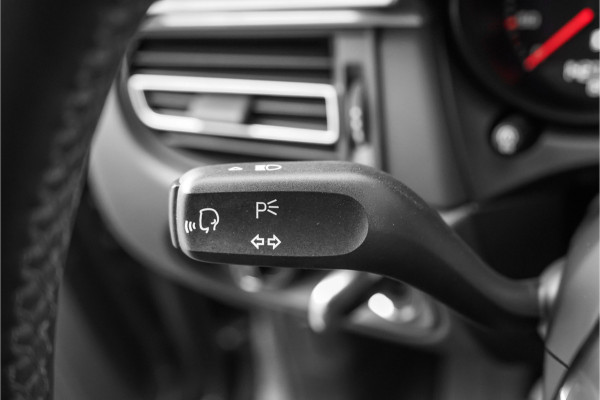 Porsche Macan 2.0 Facelift Luchtv Pano ACC Bose Camera 21"