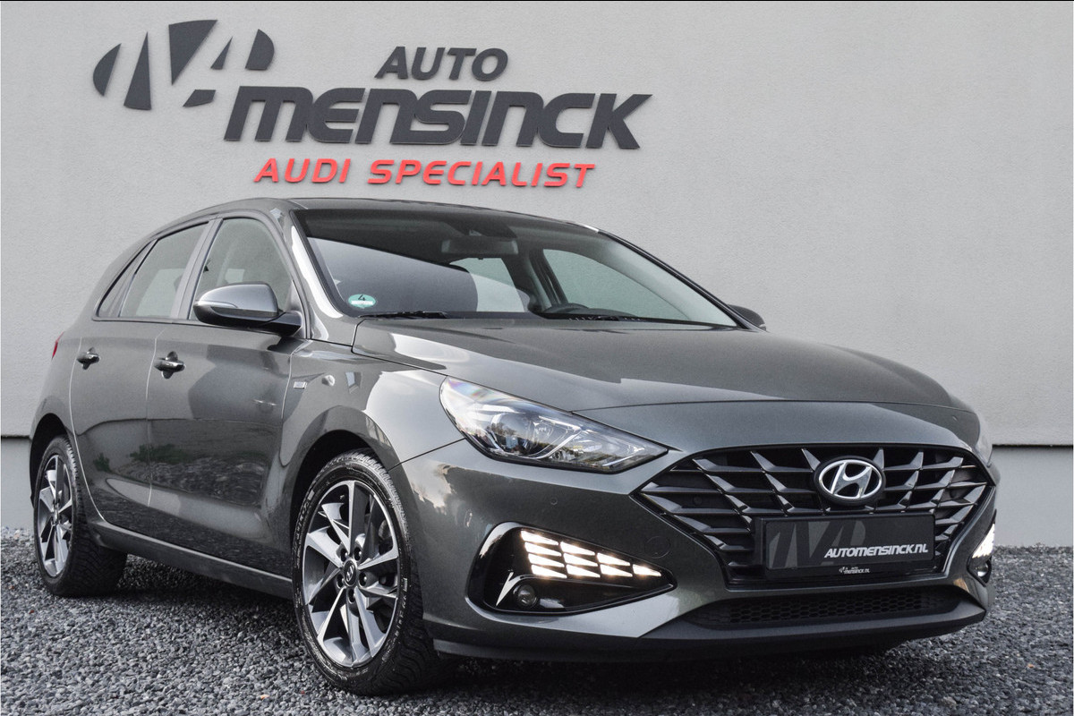 Hyundai i30 1.0 T-GDi MHEV Comfort Smart / Cruise Control/ Touch Navigatie/ Phonebox/ Verwarmbare stoelen/ 100kW (136PK)