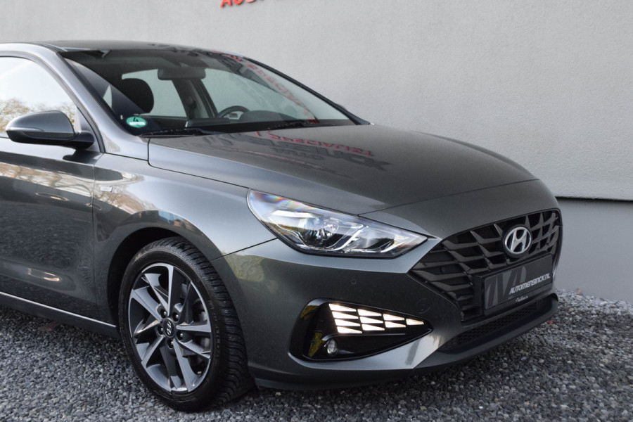 Hyundai i30 1.0 T-GDi MHEV Comfort Smart / Cruise Control/ Touch Navigatie/ Phonebox/ Verwarmbare stoelen/ 100kW (136PK)